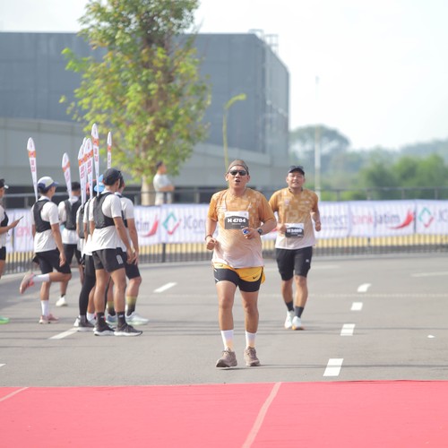 Race photo from KEDIRI HALF MARATHON 2026