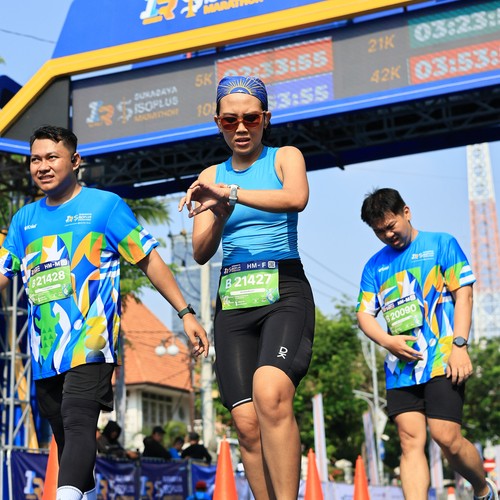 Race photo from SURABAYA ISOPLUS MARATHON 2026