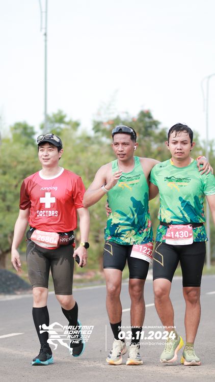 Race photo from Arutmin Borneo Run 2024