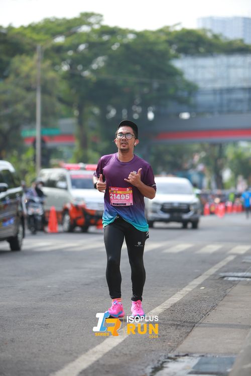 Race photo from Isoplus Run 2024 Surabaya