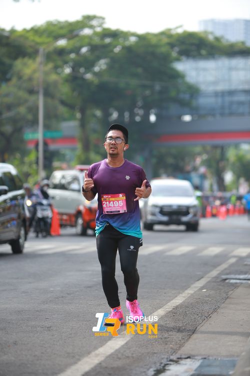 Race photo from Isoplus Run 2024 Surabaya