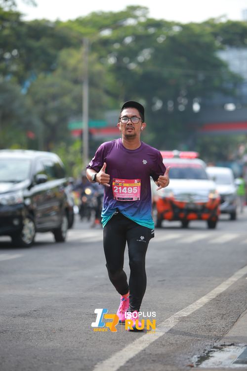 Race photo from Isoplus Run 2024 Surabaya