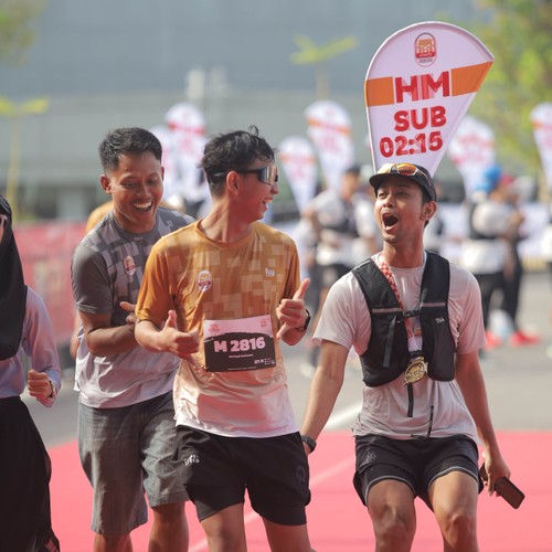 Race photo from KEDIRI HALF MARATHON 2026