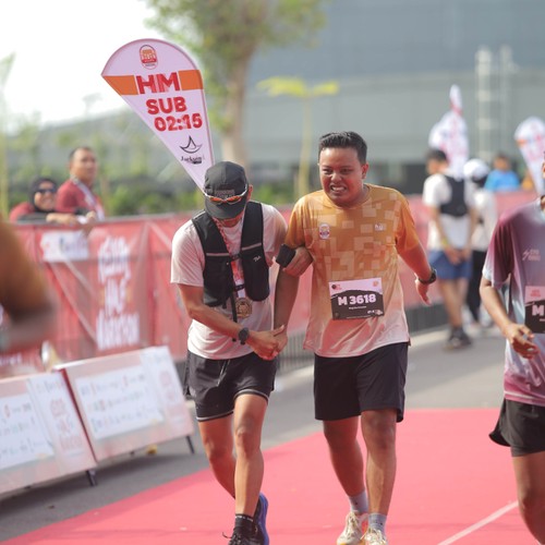 Race photo from KEDIRI HALF MARATHON 2026