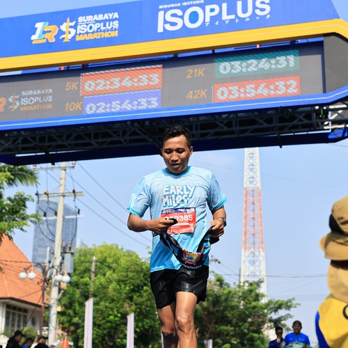 Race photo from SURABAYA ISOPLUS MARATHON 2026