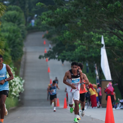 Race photo from BOGORUN 2026