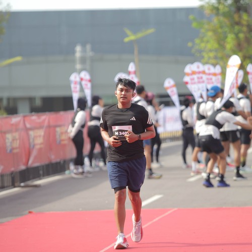 Race photo from KEDIRI HALF MARATHON 2026