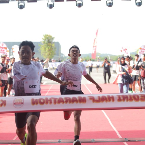 Race photo from KEDIRI HALF MARATHON 2026