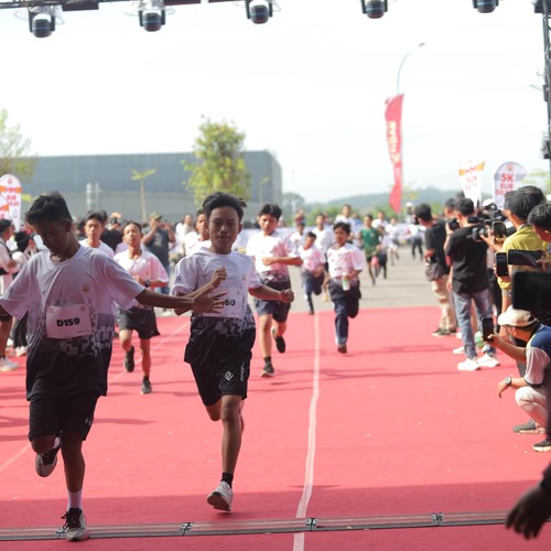 Race photo from KEDIRI HALF MARATHON 2026