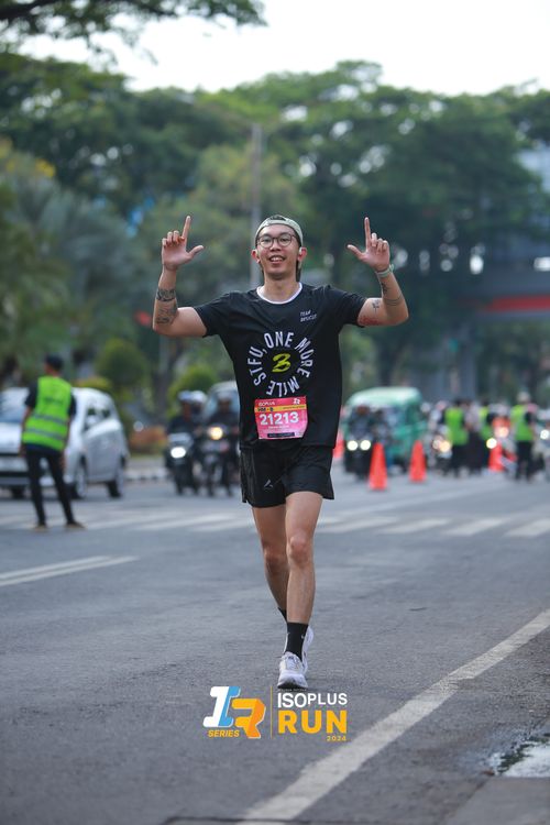 Race photo from Isoplus Run 2024 Surabaya