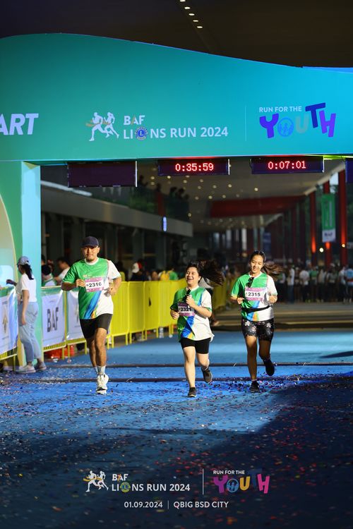 Race photo from BAF LIONS RUN 2024