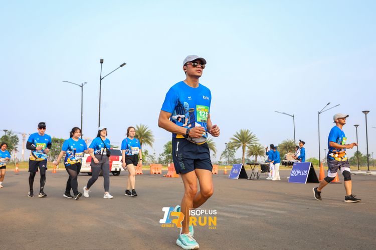 Race photo from ISOPlus Run 2024 Jakarta