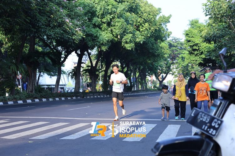 Race photo from SURABAYA ISOPLUS MARATHON 2025