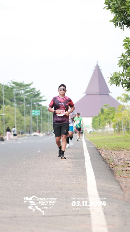 Race photo from Arutmin Borneo Run 2024