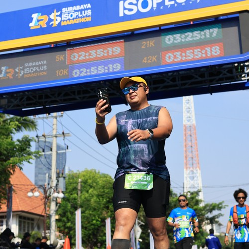 Race photo from SURABAYA ISOPLUS MARATHON 2026