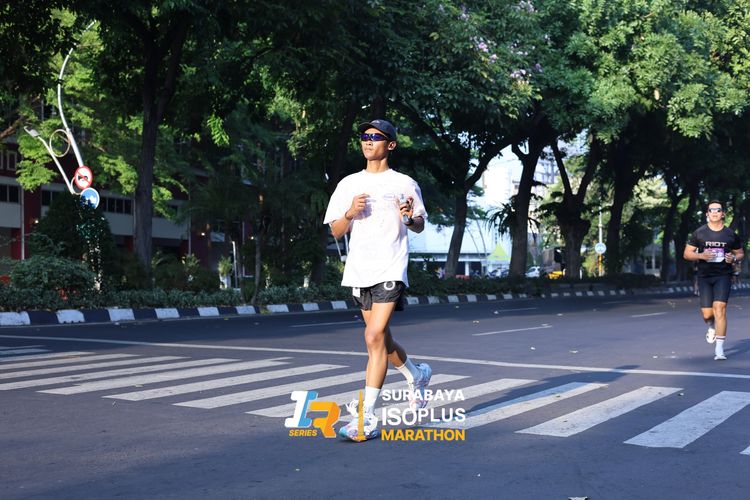 Race photo from SURABAYA ISOPLUS MARATHON 2025