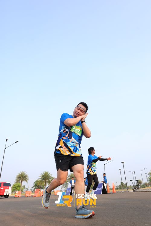 Race photo from ISOPlus Run 2024 Jakarta