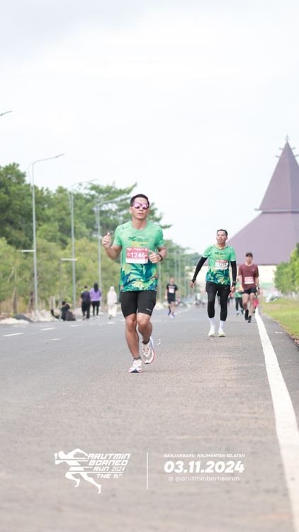 Race photo from Arutmin Borneo Run 2024