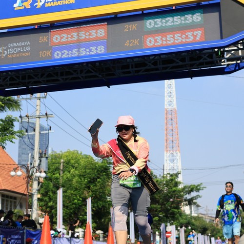 Race photo from SURABAYA ISOPLUS MARATHON 2026