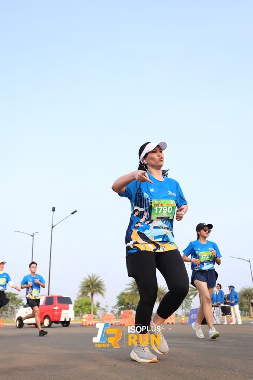 Race photo from ISOPlus Run 2024 Jakarta