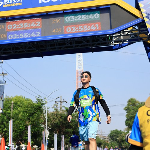 Race photo from SURABAYA ISOPLUS MARATHON 2026