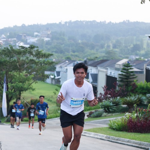Race photo from BOGORUN 2026