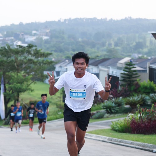 Race photo from BOGORUN 2026