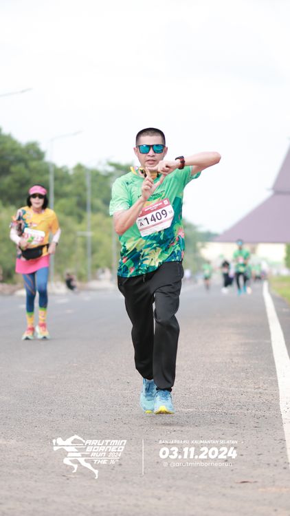 Race photo from Arutmin Borneo Run 2024