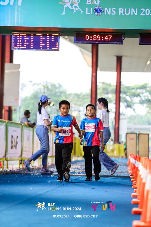 Race photo from BAF LIONS RUN 2024