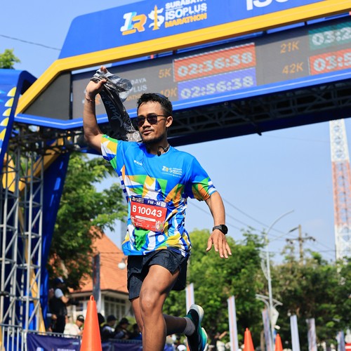 Race photo from SURABAYA ISOPLUS MARATHON 2026