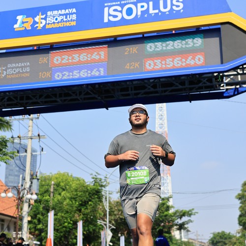 Race photo from SURABAYA ISOPLUS MARATHON 2026