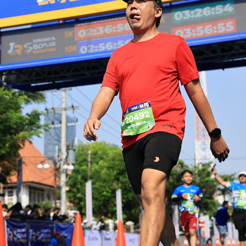 Race photo from SURABAYA ISOPLUS MARATHON 2026
