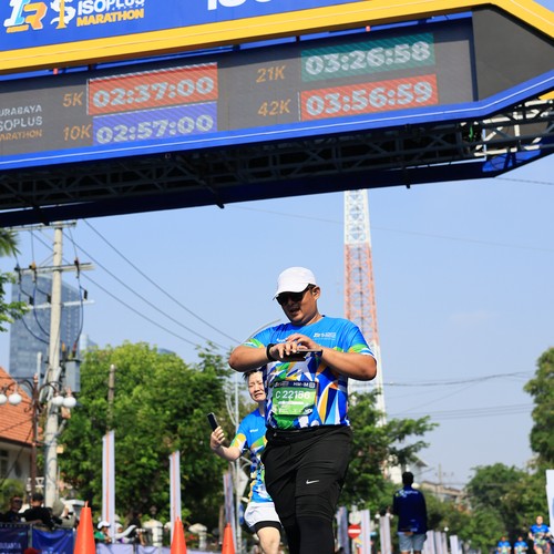 Race photo from SURABAYA ISOPLUS MARATHON 2026