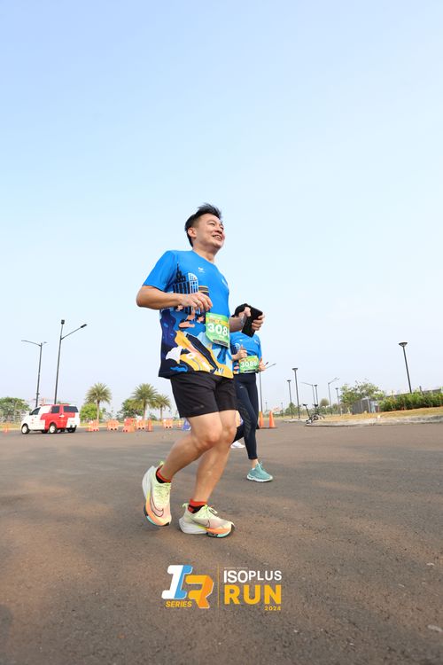 Race photo from ISOPlus Run 2024 Jakarta
