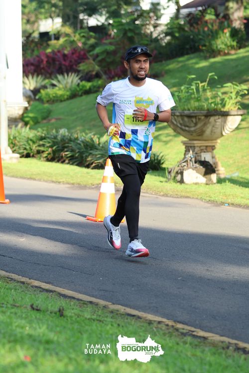Race photo from Taman Budaya x BOGORUN 2025