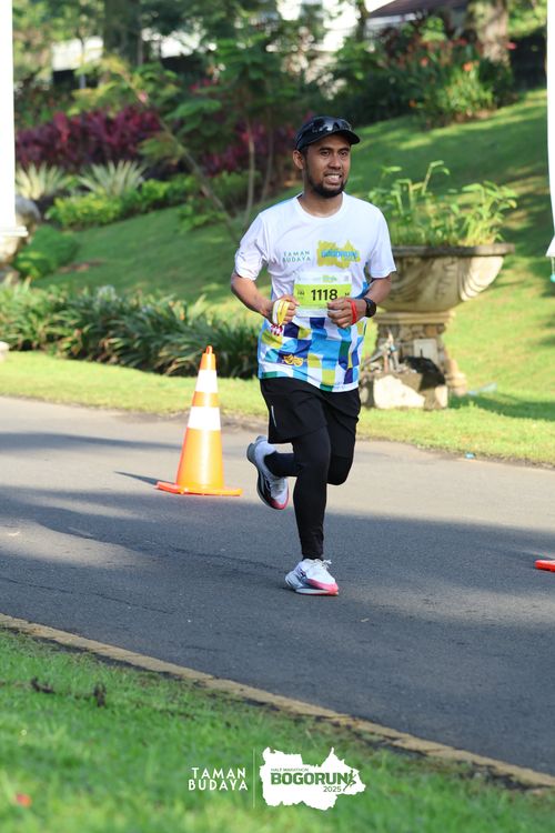 Race photo from Taman Budaya x BOGORUN 2025