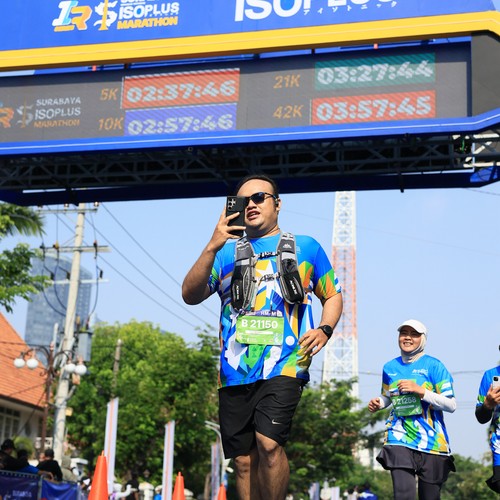 Race photo from SURABAYA ISOPLUS MARATHON 2026
