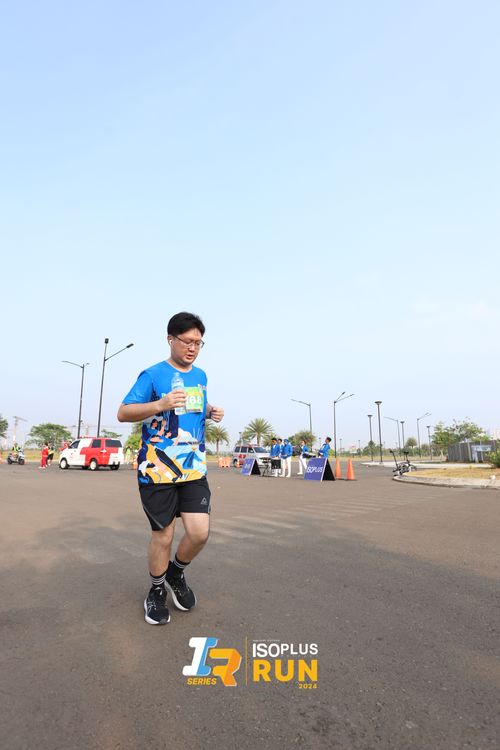 Race photo from ISOPlus Run 2024 Jakarta