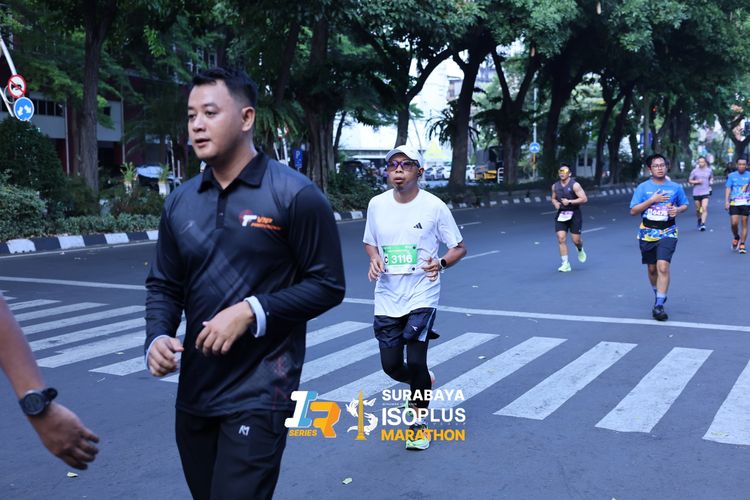 Race photo from SURABAYA ISOPLUS MARATHON 2025