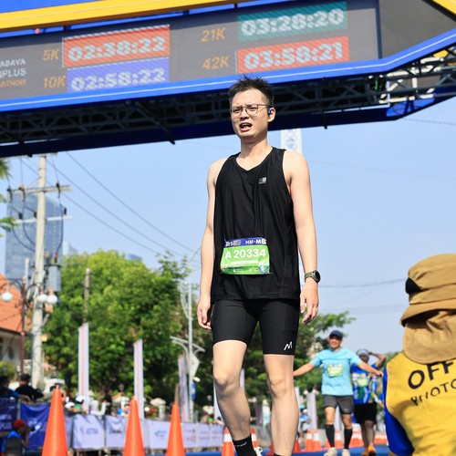 Race photo from SURABAYA ISOPLUS MARATHON 2026