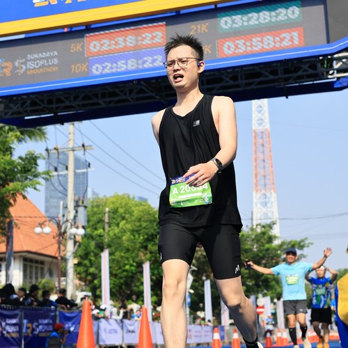 Race photo from SURABAYA ISOPLUS MARATHON 2026