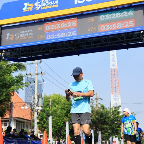 Race photo from SURABAYA ISOPLUS MARATHON 2026