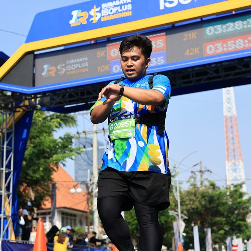 Race photo from SURABAYA ISOPLUS MARATHON 2026