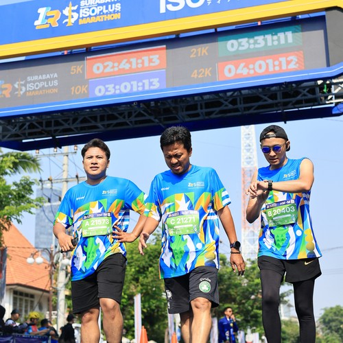 Race photo from SURABAYA ISOPLUS MARATHON 2026