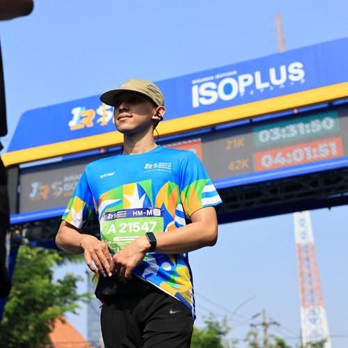 Race photo from SURABAYA ISOPLUS MARATHON 2026