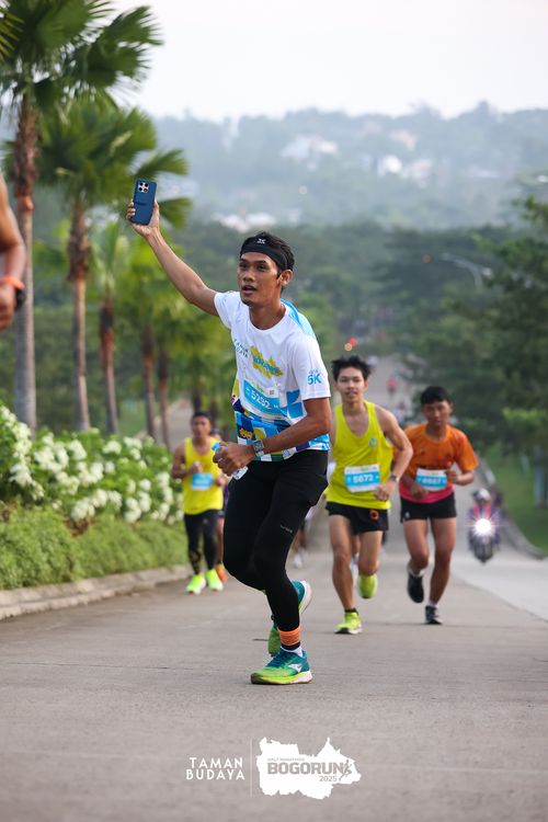 Race photo from Taman Budaya x BOGORUN 2025
