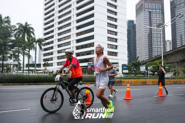 Race photo from Smartfren Run 2024