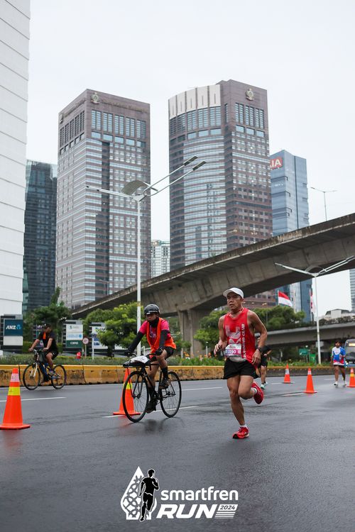 Race photo from Smartfren Run 2024