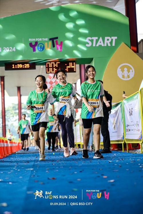 Race photo from BAF LIONS RUN 2024