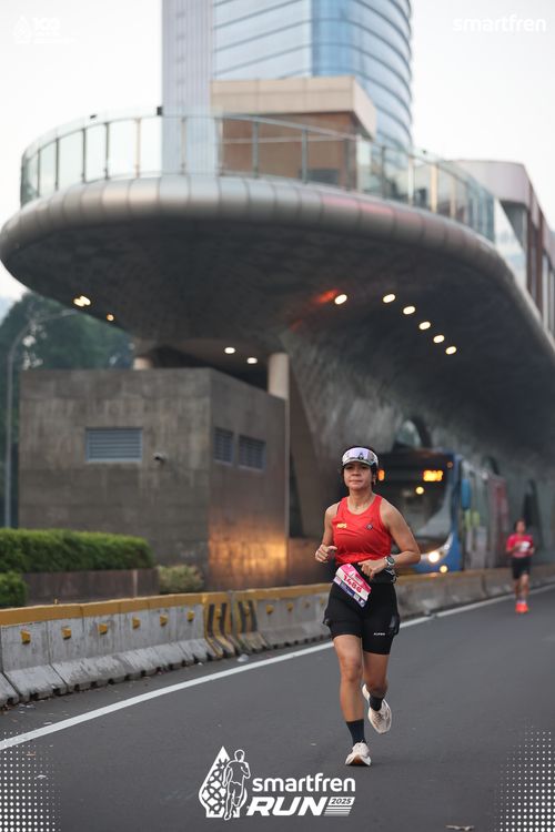 Race photo from Smartfren Run 2025 